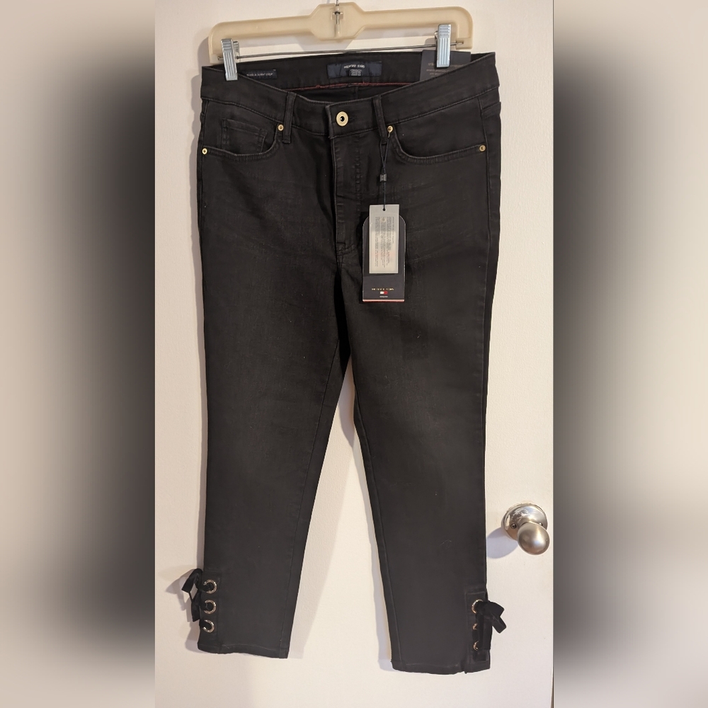 Tommy Hilfiger Women's Cropped Black Jeans Size 10 NWT